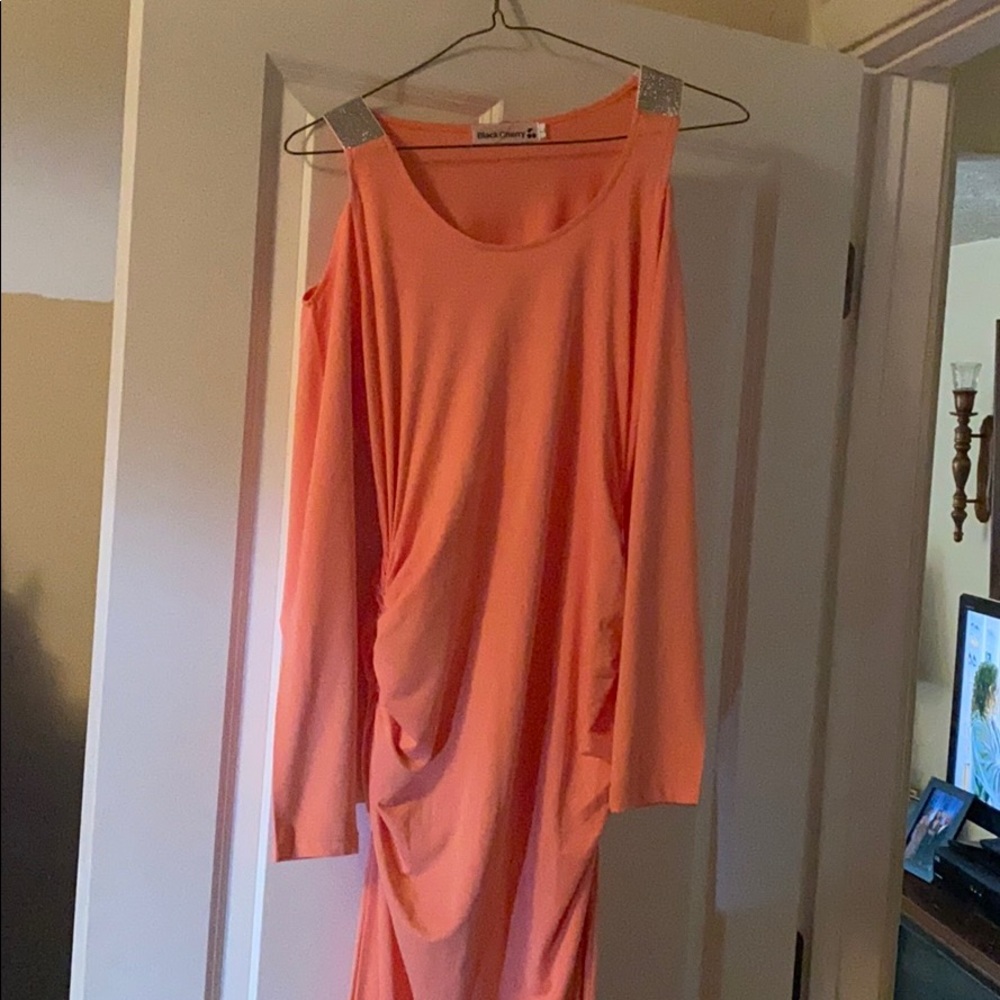 NWT long peach cold shoulder maternity gown